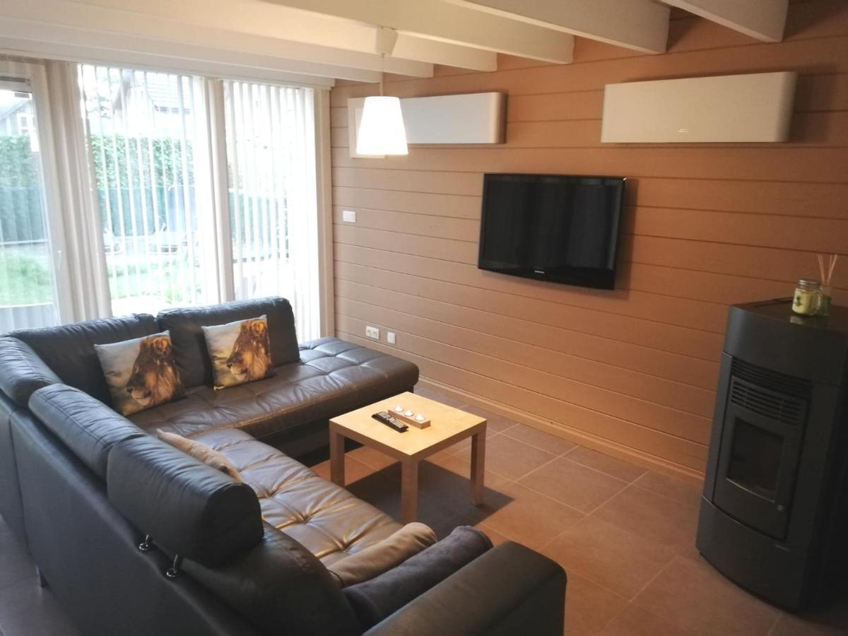 Maison 3 Chambres A 200 M De La Plage Des Lacs De L Eau D Heure ฟรอยด์-ชาเปล ภายนอก รูปภาพ